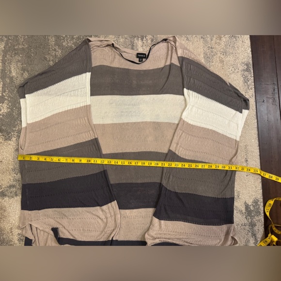 Women’s Tan Torrid Sleeveless Cardigan - Picture 5 of 6